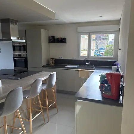 Moderne A 76 M², Climatise *