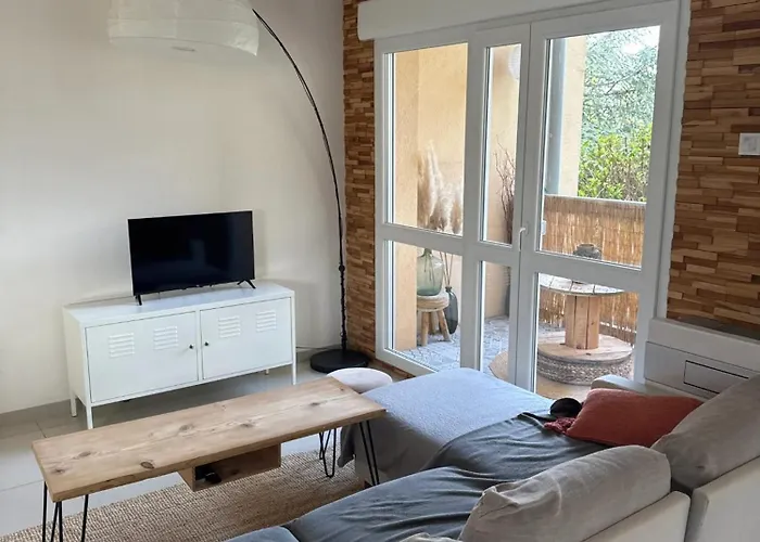 Moderne A 76 M², Climatise * Mety