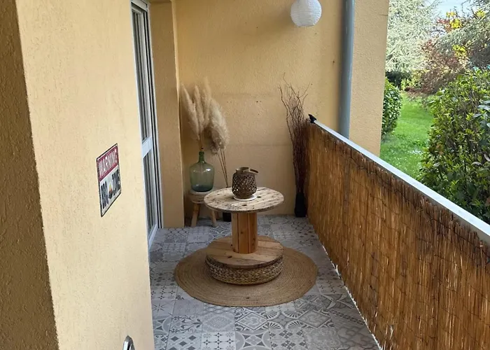 Moderne A 76 M², Climatise Apartmán